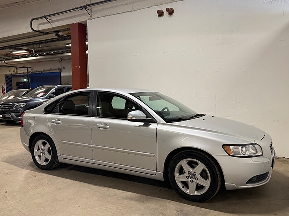 Volvo S40 12 of 26