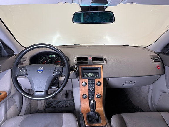 Volvo S40 23 of 26
