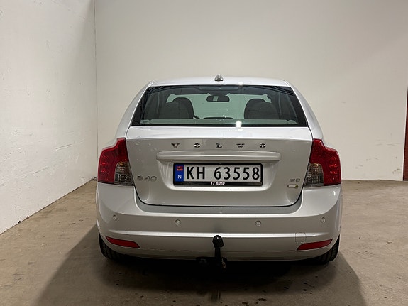 Volvo S40 10 of 26