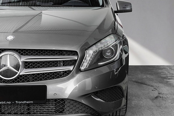 Mercedes-Benz A-Klasse 4 of 5