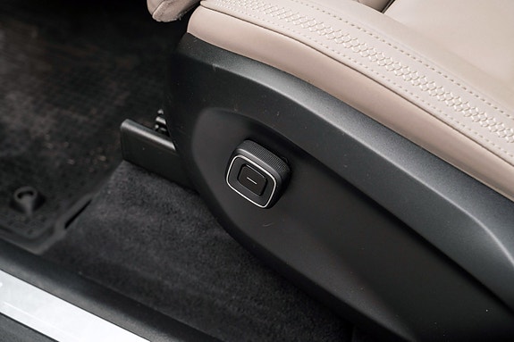 Volvo EX90 27 of 30
