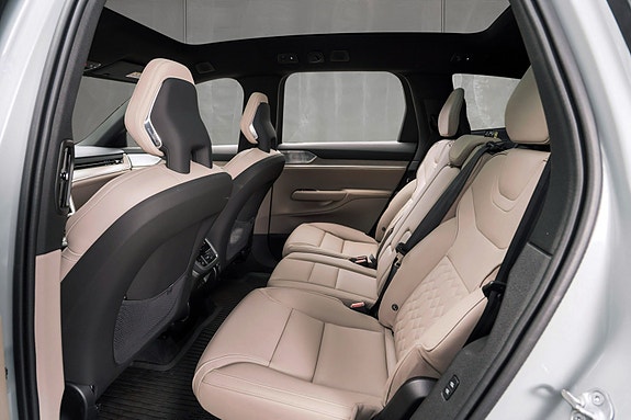 Volvo EX90 28 of 30