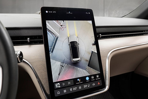 Volvo EX90 21 of 30