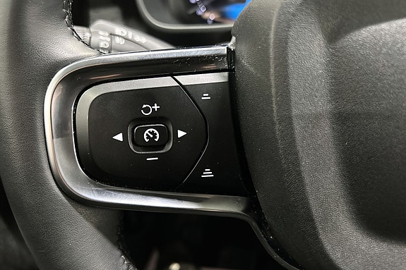 Volvo XC40 21 of 22