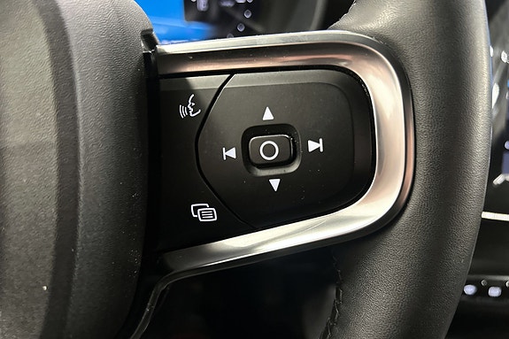 Volvo XC40 20 of 22