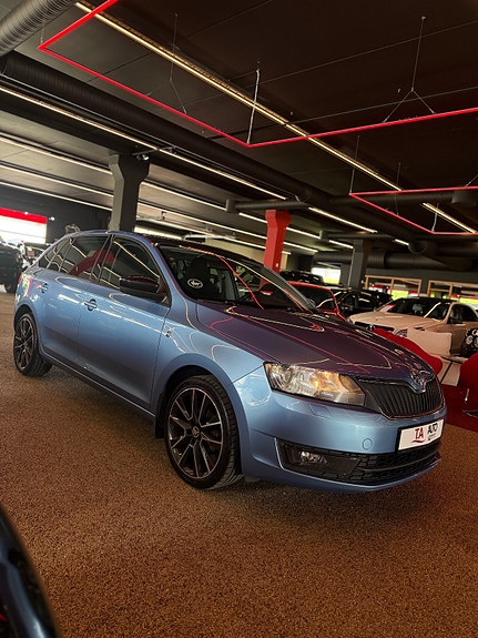 Skoda Rapid 2 of 5
