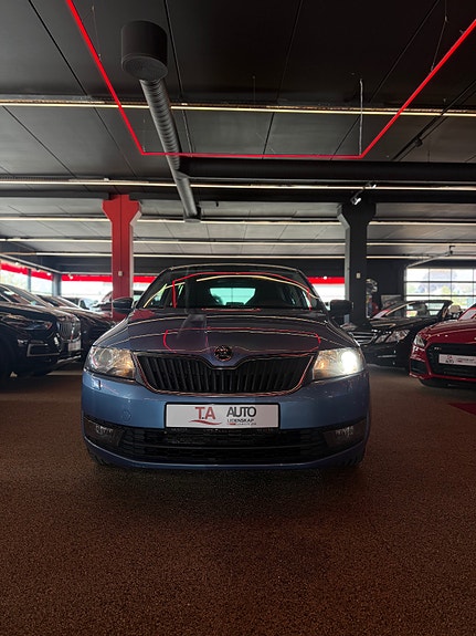 Skoda Rapid 3 of 5