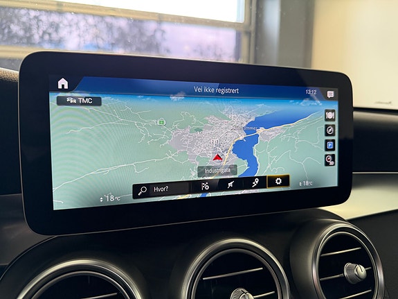 Mercedes-Benz GLC300 e 14 of 18