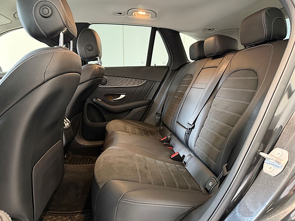 Mercedes-Benz GLC300 e 6 of 18