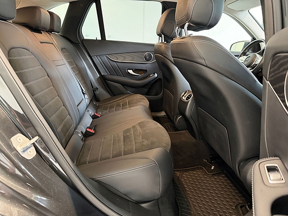 Mercedes-Benz GLC300 e 8 of 18