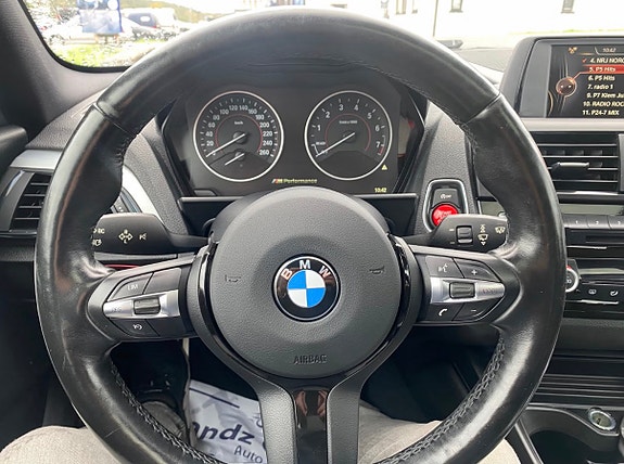 BMW 116i 26 of 30