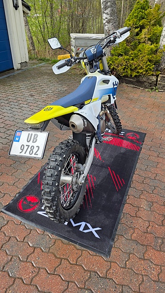 Husqvarna FE 501 2 of 10