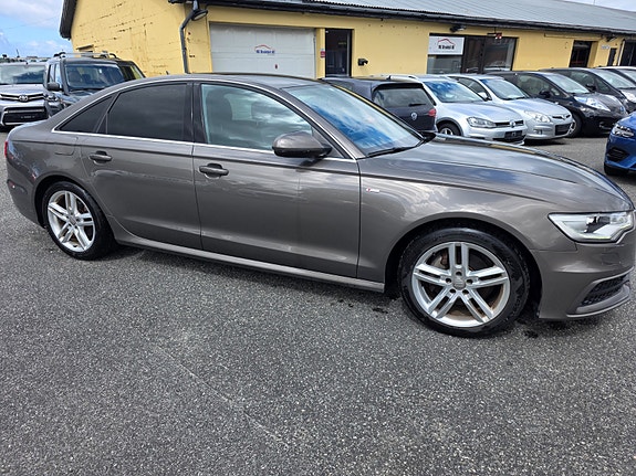 Audi A6 4 of 5