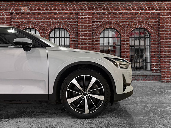 Polestar 2 4 of 5