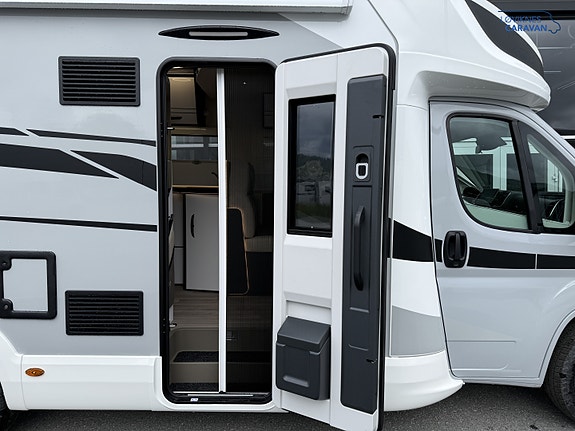 Mclouis 373 MC4 Fiat 4250Kg /3500KG Adaptiv Cruice - All inclucive 7 of 30