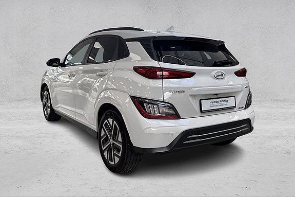 Hyundai Kona 3 of 5