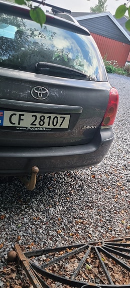 Toyota Avensis 3 of 5