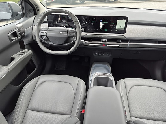 Kia EV3 12 of 30