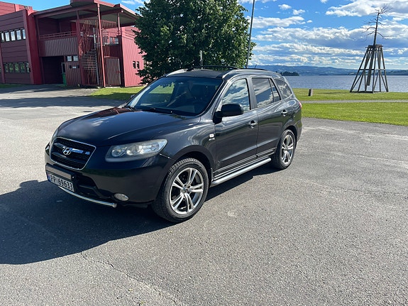 Hyundai Santa Fe 2 of 5