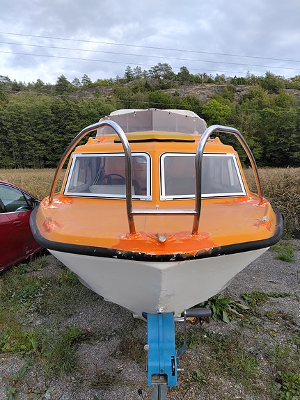 16 fot. 50 hk Evinrude ca.2017 modell og båthenger godkjent for offentlig vei. 3 of 17