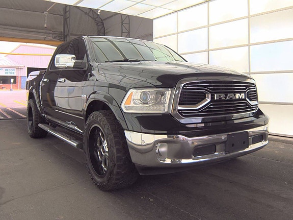 Dodge RAM 1500 3 of 5