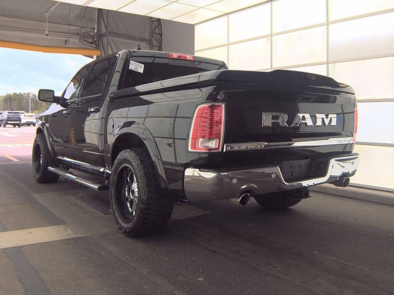 Dodge RAM 1500 4 of 5