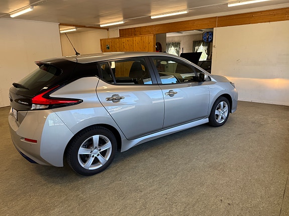 Nissan Leaf 6 of 19