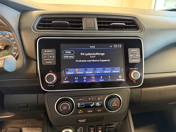 Nissan Leaf 15 of 19