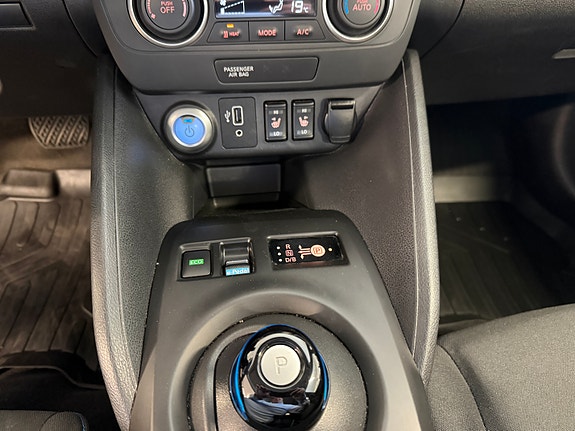 Nissan Leaf 17 of 19