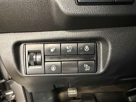 Nissan Leaf 14 of 19