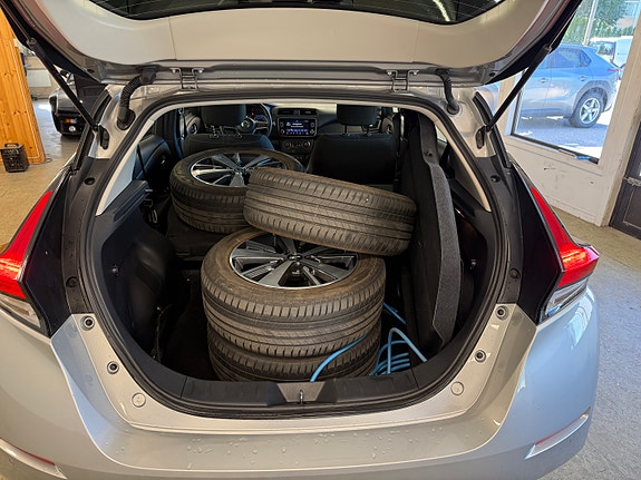 Nissan Leaf 19 of 19