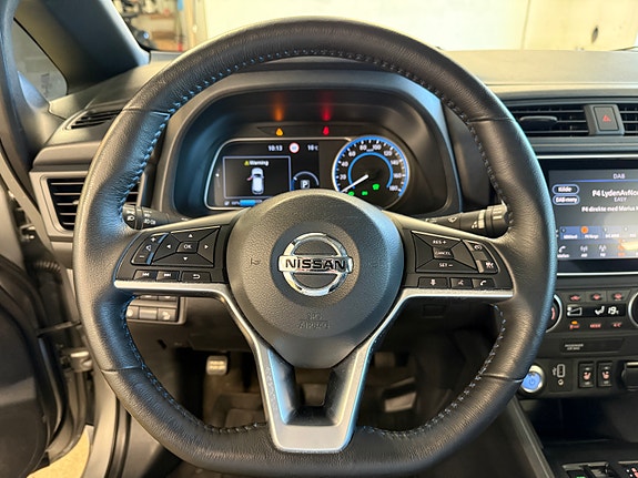 Nissan Leaf 11 of 19