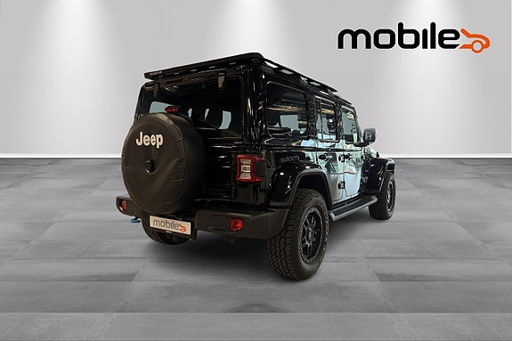 Jeep Wrangler 3 of 5