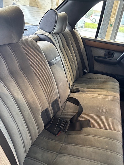 BMW 732i 11 of 25