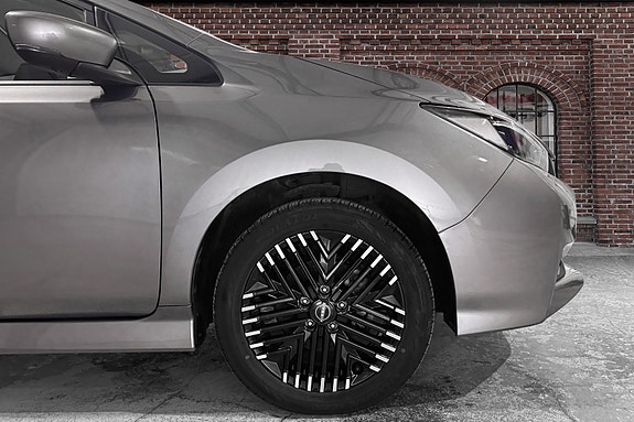 Nissan Leaf 5 of 5