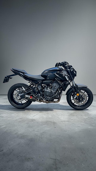 Yamaha MT-07 3 of 5
