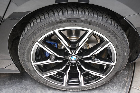 BMW i4 2 of 5