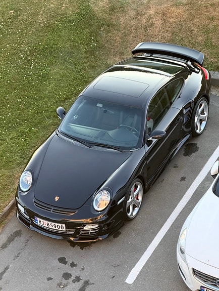 Porsche 911 3 of 5