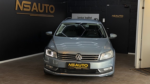 Volkswagen Passat 2 of 5