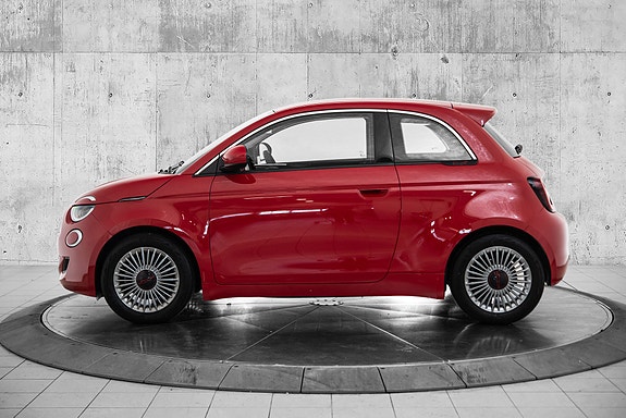 Fiat 500e 2 of 5
