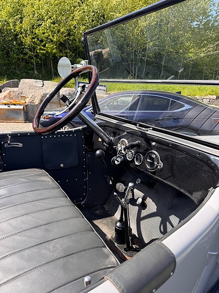 Buick 16 of 30