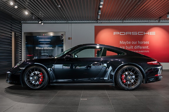 Porsche 911 2 of 5