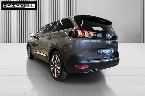 Peugeot 5008 4 of 5