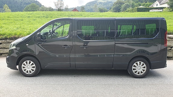 Opel Vivaro 3 of 5