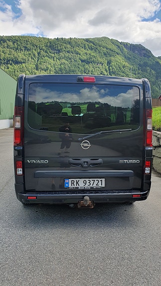 Opel Vivaro 5 of 5