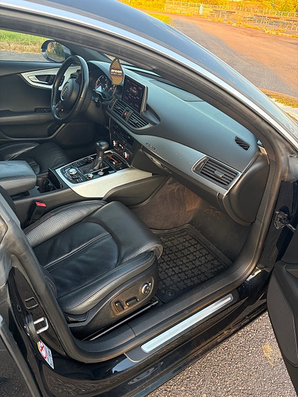 Audi A7 8 of 14