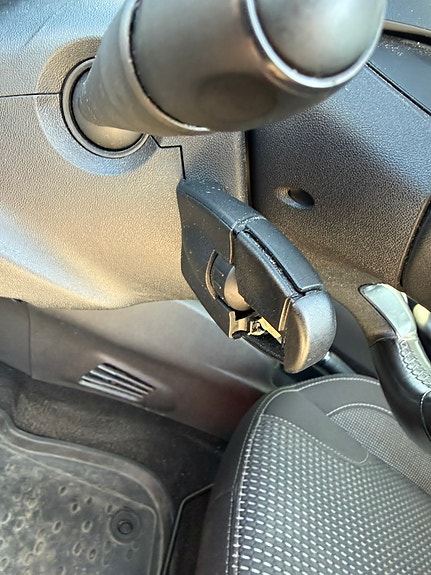 Peugeot 208 16 of 24