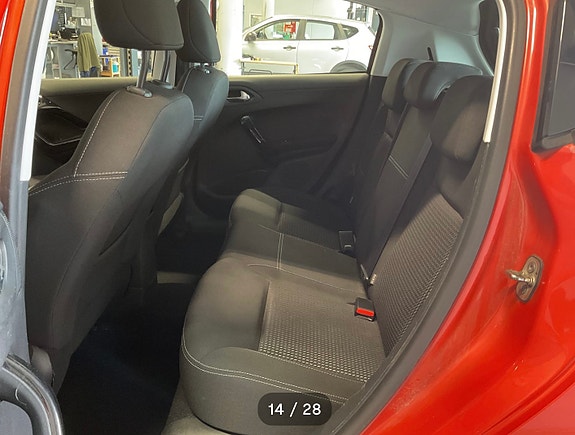 Peugeot 208 10 of 24