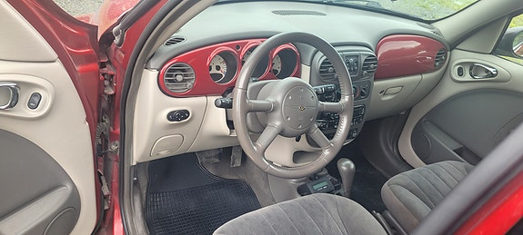 Chrysler PT Cruiser 8 of 9