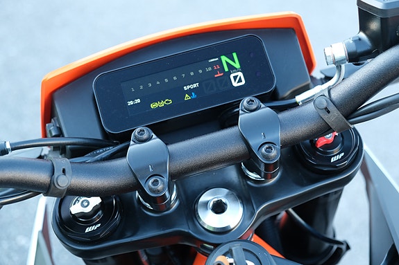 KTM 390 SMC R 3 of 5